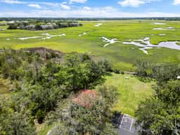 1383 Harbor View