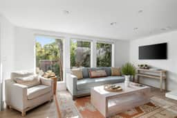 508 E Ashley 6