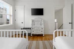 252 Saint Philip