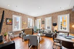192 East Bay, 300
