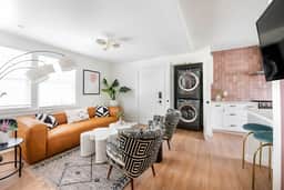 133 E Spring