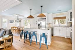 10 24th Ave (IOP)