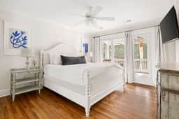 10 24th Ave (IOP)