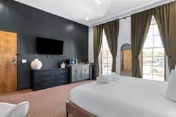 EH #1 Prem Kg Room