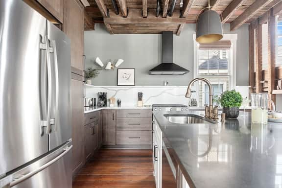 225 B Rutledge