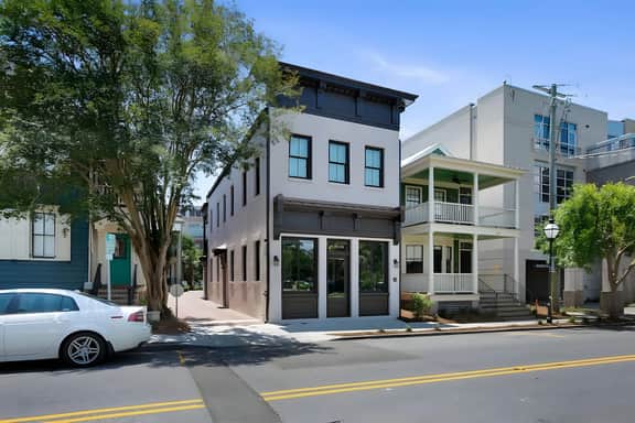131 E Cannon