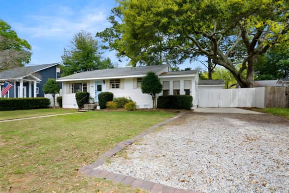 1490 Hindman (MP)