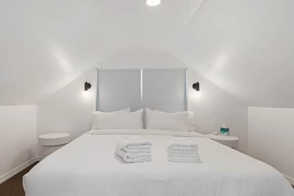 1006 B Carteret