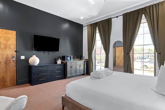 EH #1 Prem Kg Room